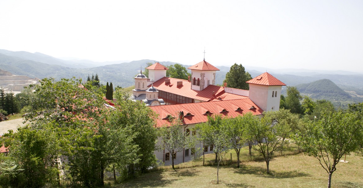 Ansamblul monahal de la Arnota Ansamblul monahal de la Arnota